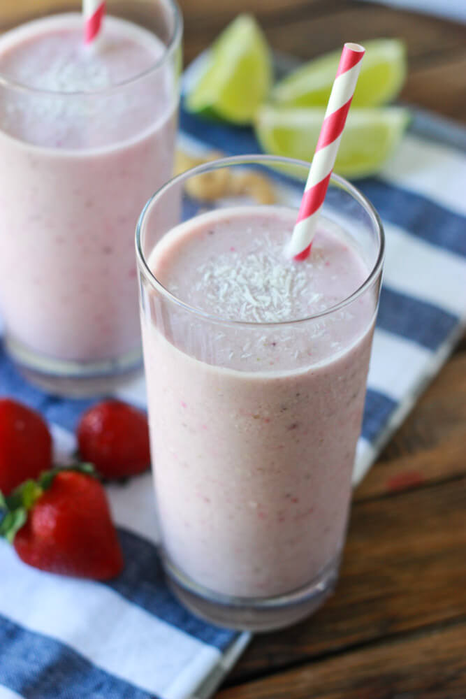 Strawberry, Coconut & Lime Smoothie littlebroken.com