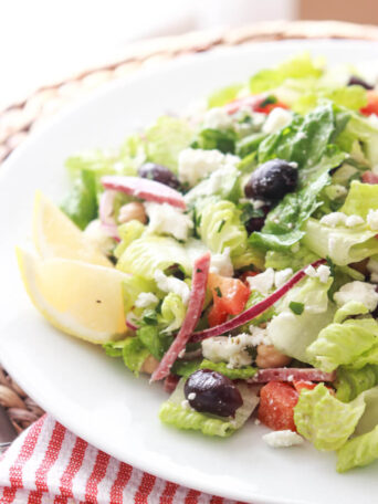 Greek Italian Chopped Salad - antipasto platter but in a salad form! All your favorite Greek + Italian flavors combined | littlebroken.com @littlebroken