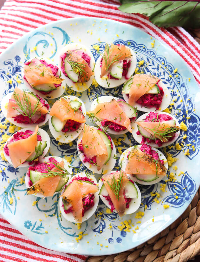 deviled eggs with smoked salmon and dill