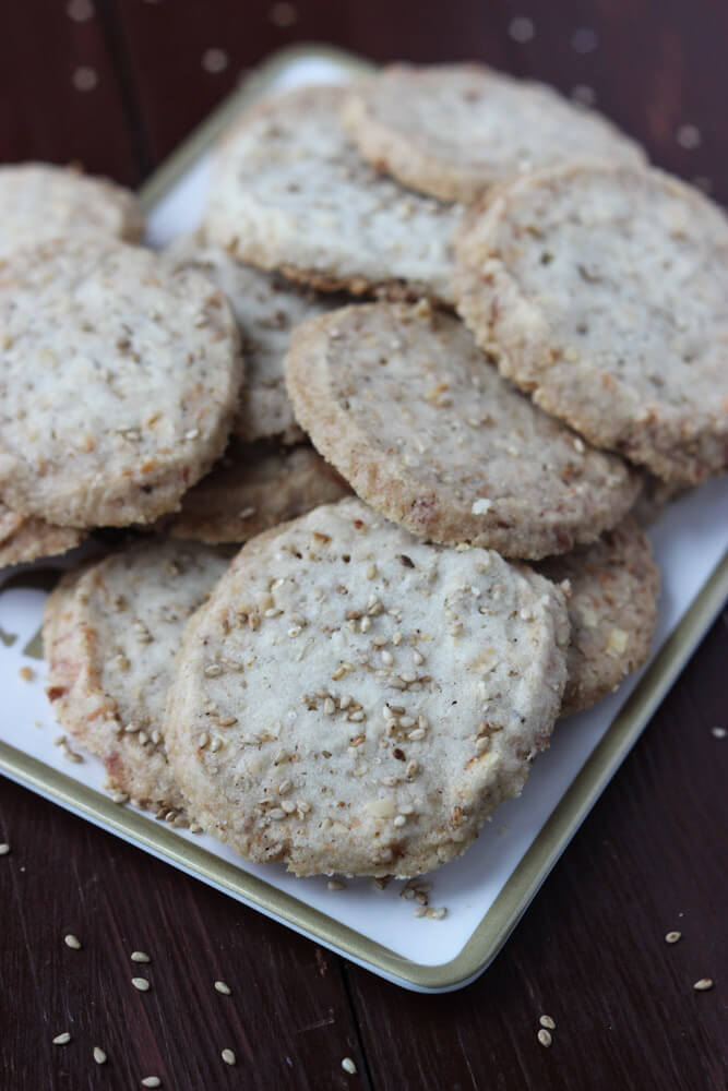 Day 4 of 12 Days of Cookies: these buttery sweet Sesame Coconut Butter Cookies are the TASTIEST butter cookies to make. Super easy and A LOT | littlebroken.com @littlebroken #christmascookies #buttercookies