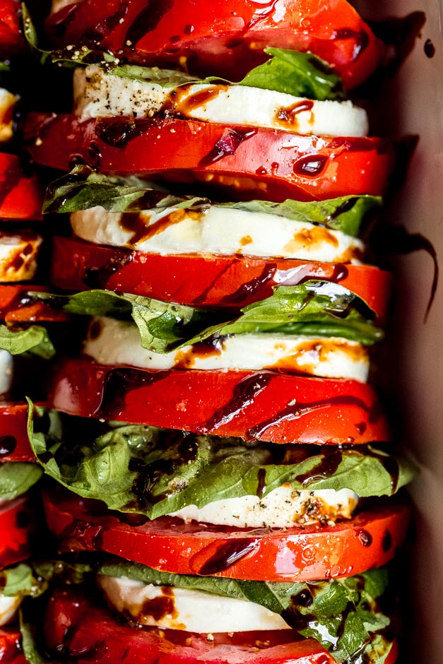 Tomato Mozzarella Salad (6 Simple Ingredients) - Little Broken