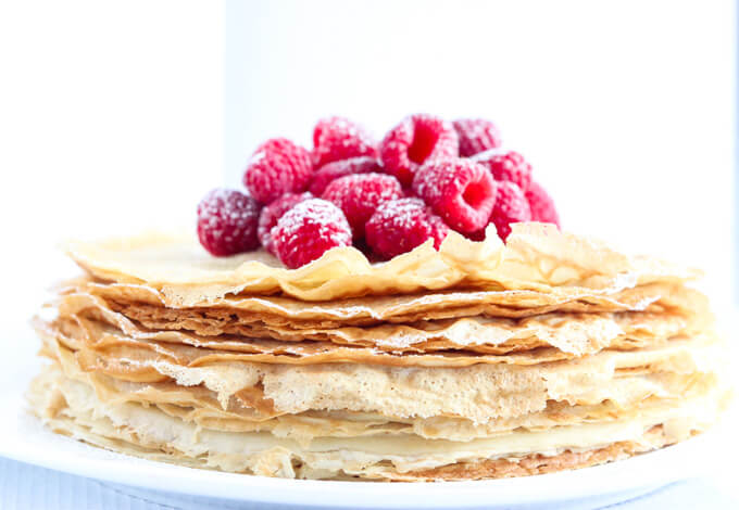 Made with healthy coconut oil and no refined sugars these crepes are light, airy, and absolutely the BEST! | littlebroken.com @littlebroken