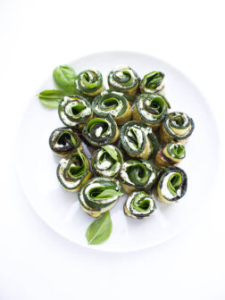 Grilled zucchini filled with herby cream cheese, baby spinach, and aromatic basil. Easy yet elegant side dish or appetizer | littlebroken.com @littlebroken