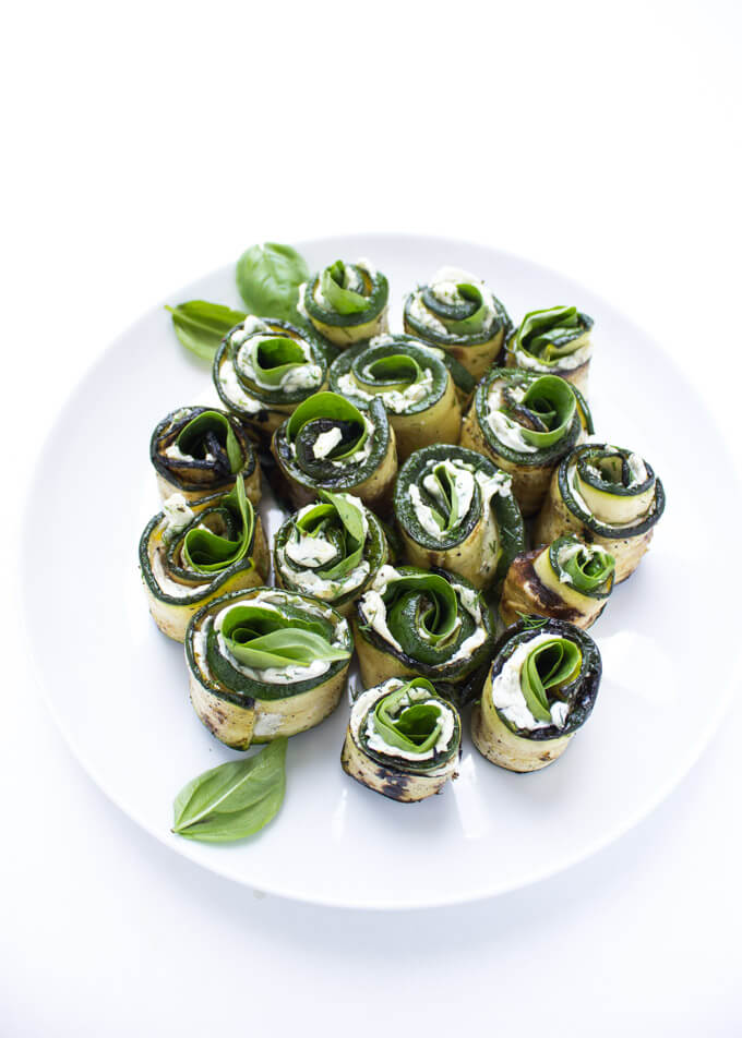 Grilled zucchini filled with herby cream cheese, baby spinach, and aromatic basil. Easy yet elegant side dish or appetizer | littlebroken.com @littlebroken