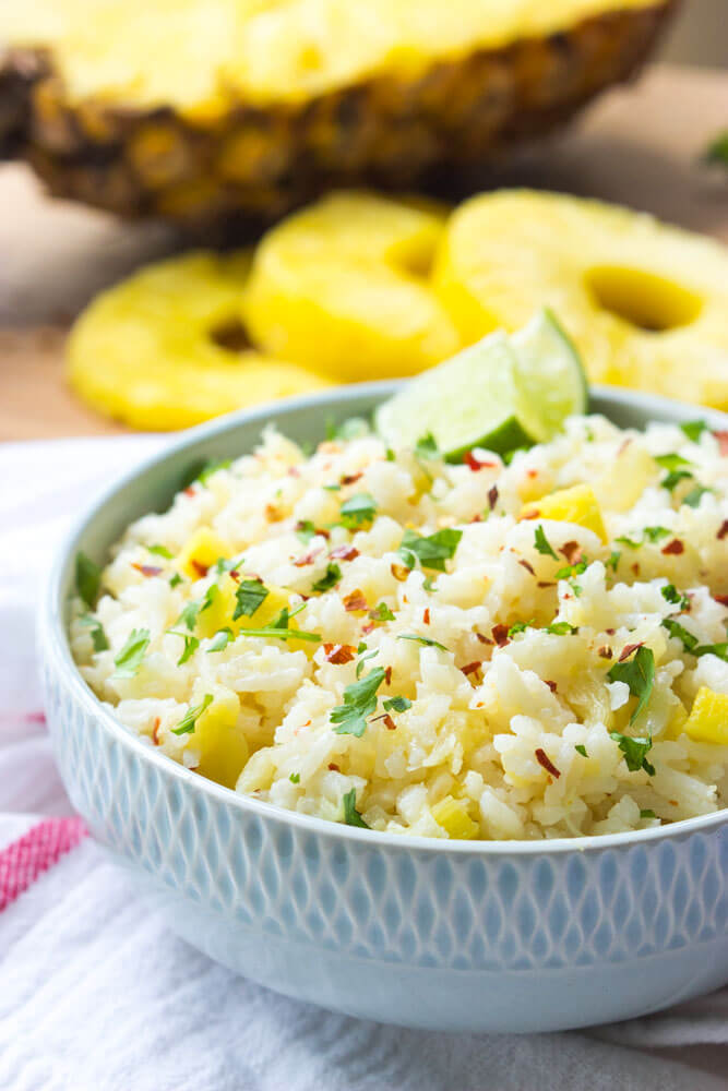 Sweet and spicy rice with crushed pineapple and red pepper flakes. Easy and delicious side dish to any entree | littlebroken.com @littlebroken