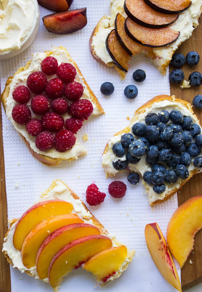 Breakfast Fruit Toast with Honey-Vanilla Mascarpone 