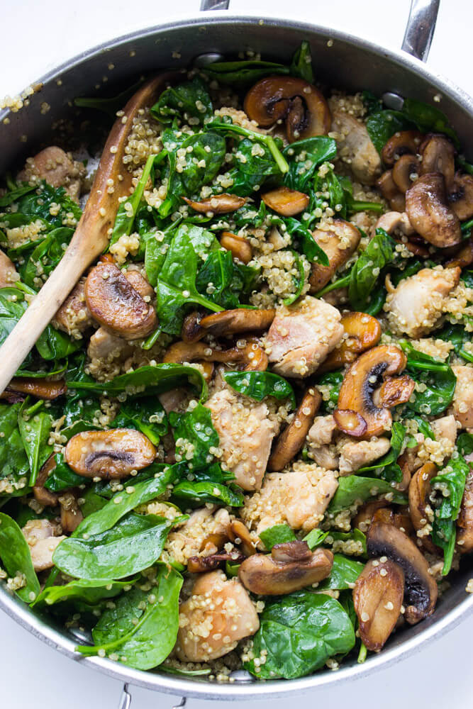 Healthy one-pot Chicken and Quinoa dinner, with baby spinach and mushrooms in a tangy-sweet mustard sauce | littlebroken.com @littlebroken