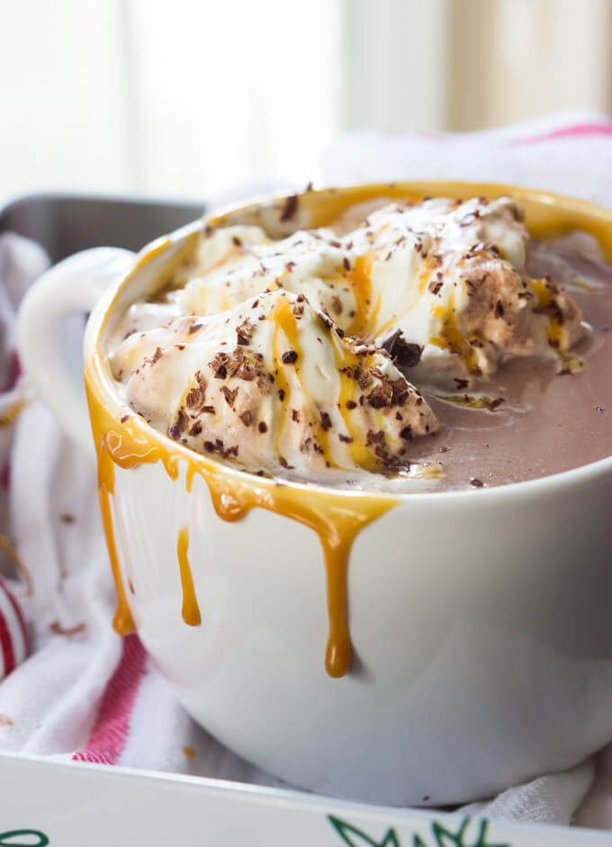 https://www.littlebroken.com/wp-content/uploads/2015/12/Salted-Caramel-Hot-Chocolate-with-Homemade-Whipped-Topping-6.jpg