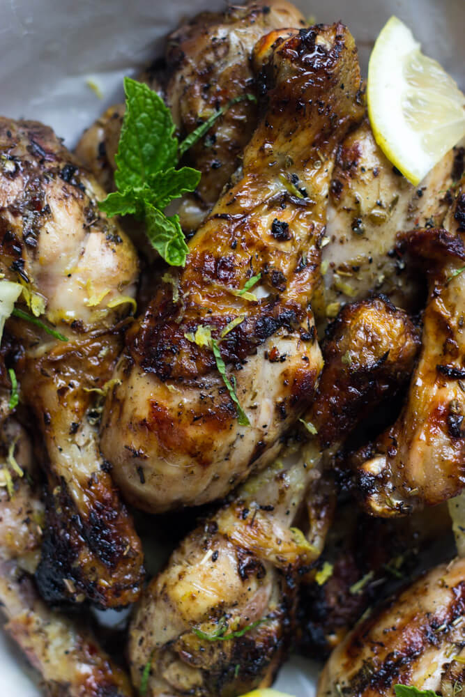 Grilled Greek Lemon Chicken Drumsticks - perfect chicken dish to add to weeknight dinner! | littlebroken.com @littlebroken