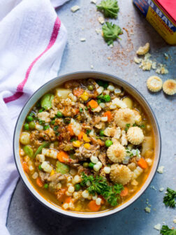 Maryland Crab Soup - hearty farmers market vegetables, lumps of crab meat, and spicy Old Bay seasoning | littlebroken.com @littlebroken