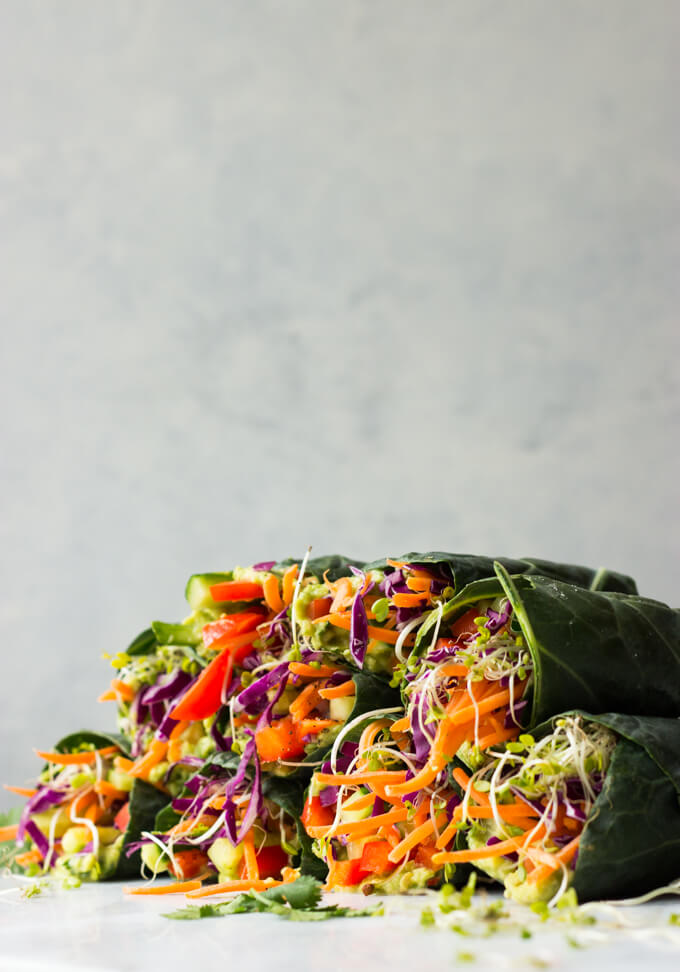 Healthy Veggie Rolls - vegan, vegetarian and completely raw! | littlebroken.com @littlebroken