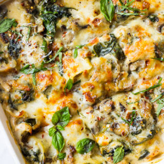 Chicken Mushroom and Spinach Lasagna - made with shredded chicken, fresh spinach, mushrooms, and light sauce | littlebroken.com @littlebroken