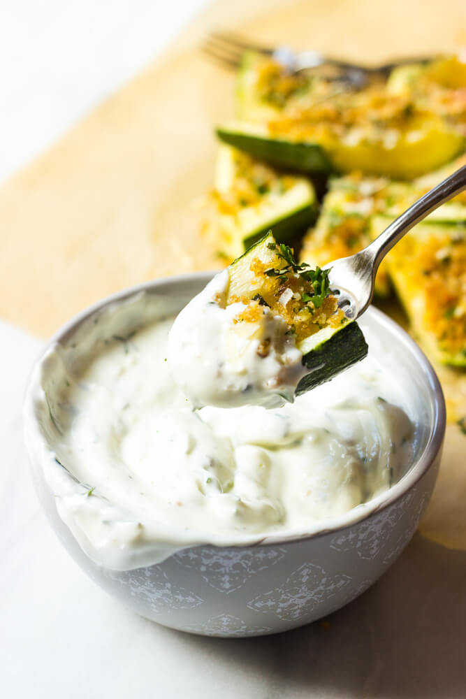 Roasted Parmesan Zucchini with Yogurt Dill Dip - roasted zucchini with crunchy Parmesan topping and creamy yogurt dill dip | littlebroken.com @littlebroken