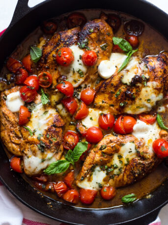 One Pan Balsamic Chicken - easy and flavorful chicken breast recipe baked in the oven with tomatoes, mozzarella, and basil | littlebroken.com @littlebroken