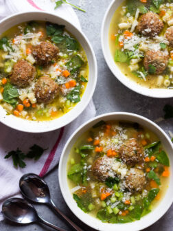 Easy Italian Wedding Soup - hearty soup with meatballs, pasta, and spinach. Comes together in about 30 minutes | littlebroken.com @littlebroken