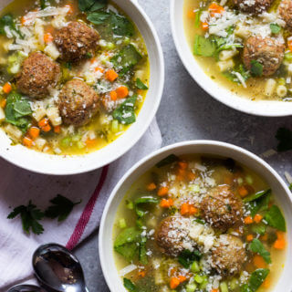 Easy Italian Wedding Soup - hearty soup with meatballs, pasta, and spinach. Comes together in about 30 minutes | littlebroken.com @littlebroken
