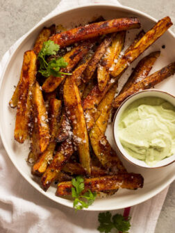 Baked Potato Fries with Avocado Dip - hot savory seasoned fries with refreshing cilantro lime and avocado dip | littlebroken.com @littlebroken