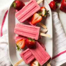 Greek Yogurt Popsicles (Strawberry)