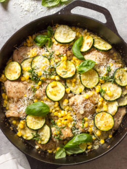 One-Pan Chicken with Zucchini and Corn - roasted chicken with zucchini and corn made with just a handful of ingredients. Perfect for summer nights | littlebroken.com @littlebroken