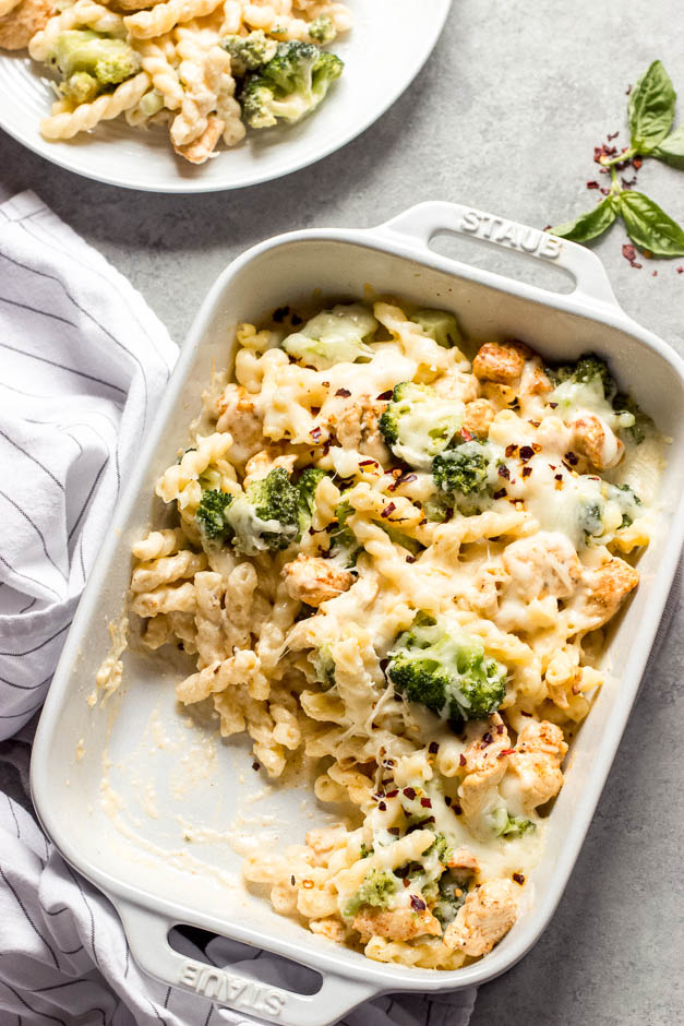 Overhead side view chicken and broccoli pasta bake