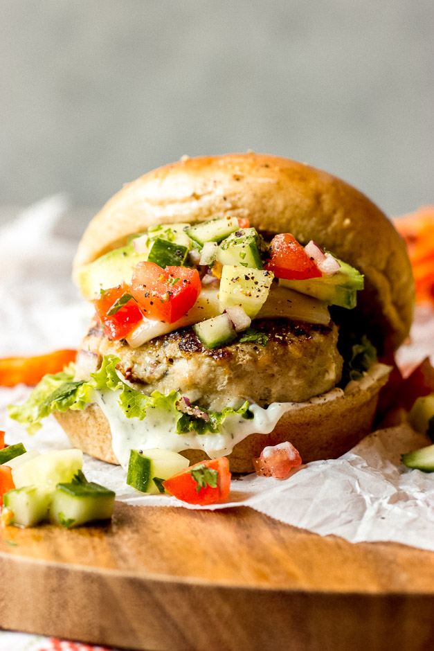 https://www.littlebroken.com/wp-content/uploads/2019/06/Grilled-Mediterranean-Turkey-Burgers-12.jpg