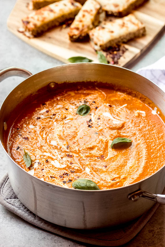 Roasted tomato soup in dutch oven.