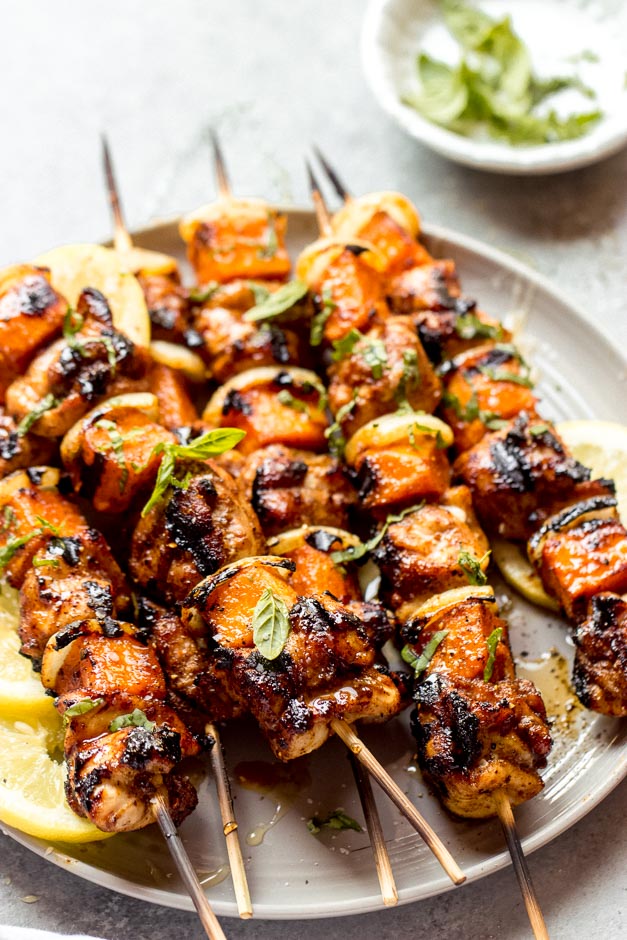 Close up honey glazed chicken kebabs 