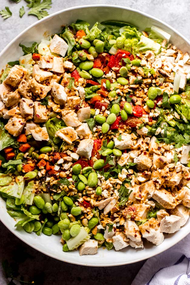overhead close up spicy thai salad with chicken