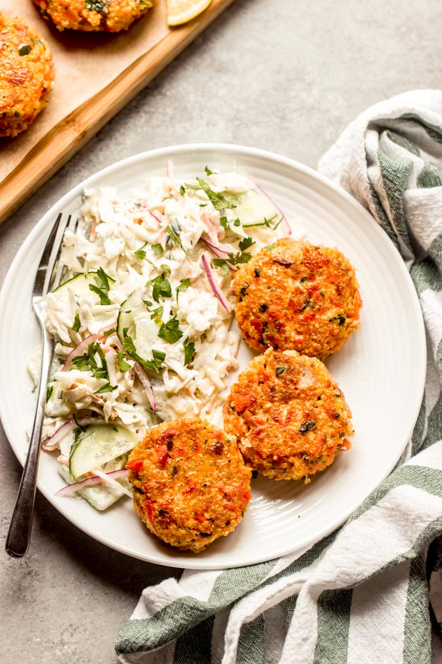 salmon quinoa cakes