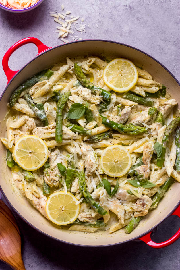 overhead chicken and asparagus pasta
