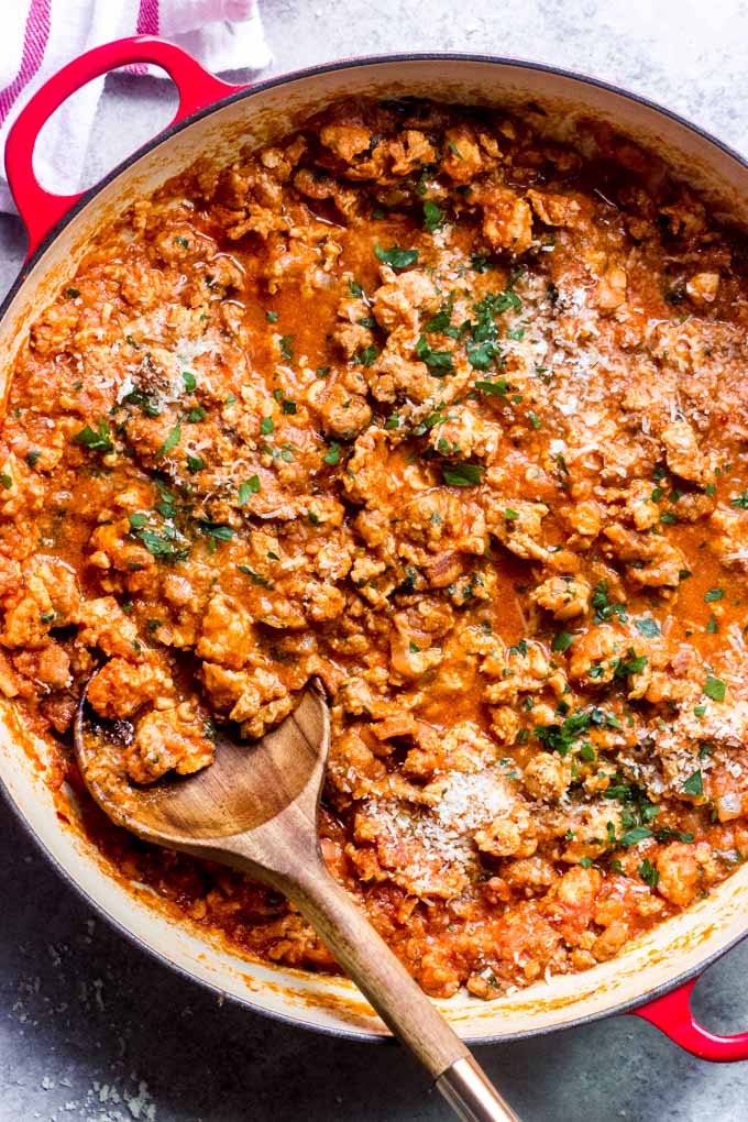 close up sausage bolognese sauce recipe