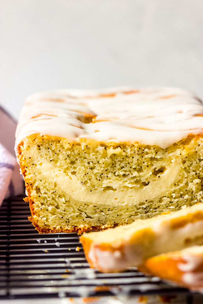 close up lemon poppy cake recipe