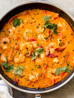 shrimp in red curry sauce