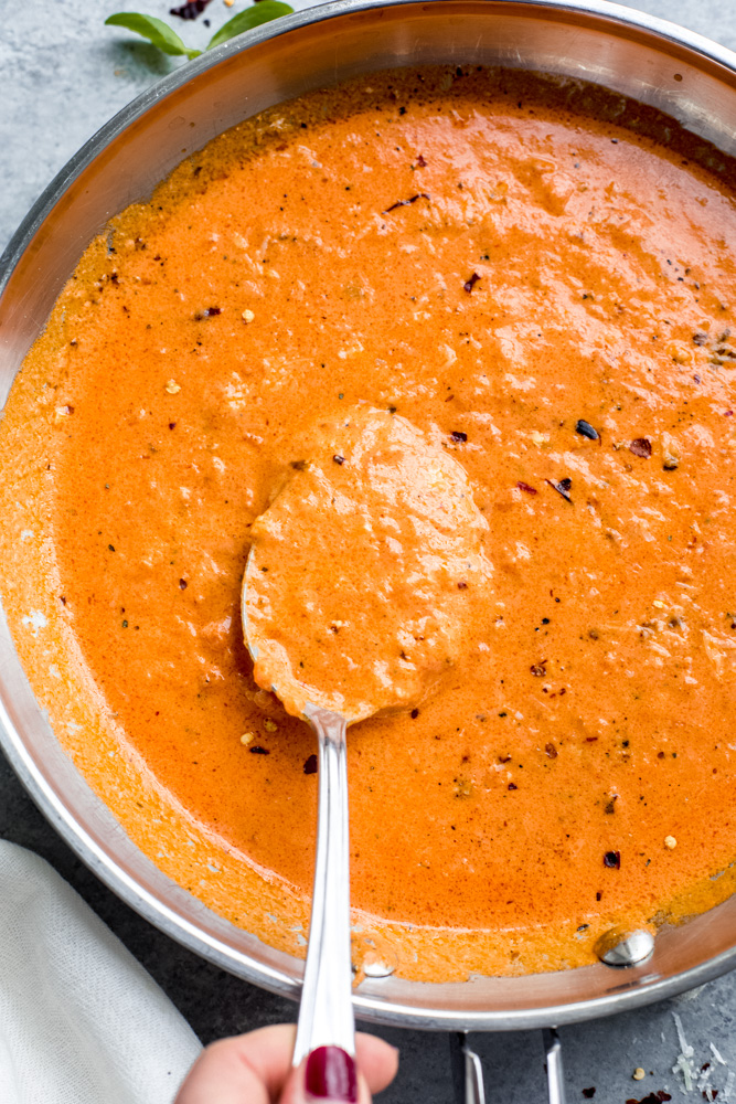 10-Minute Spicy Tomato Cream Sauce - Little Broken