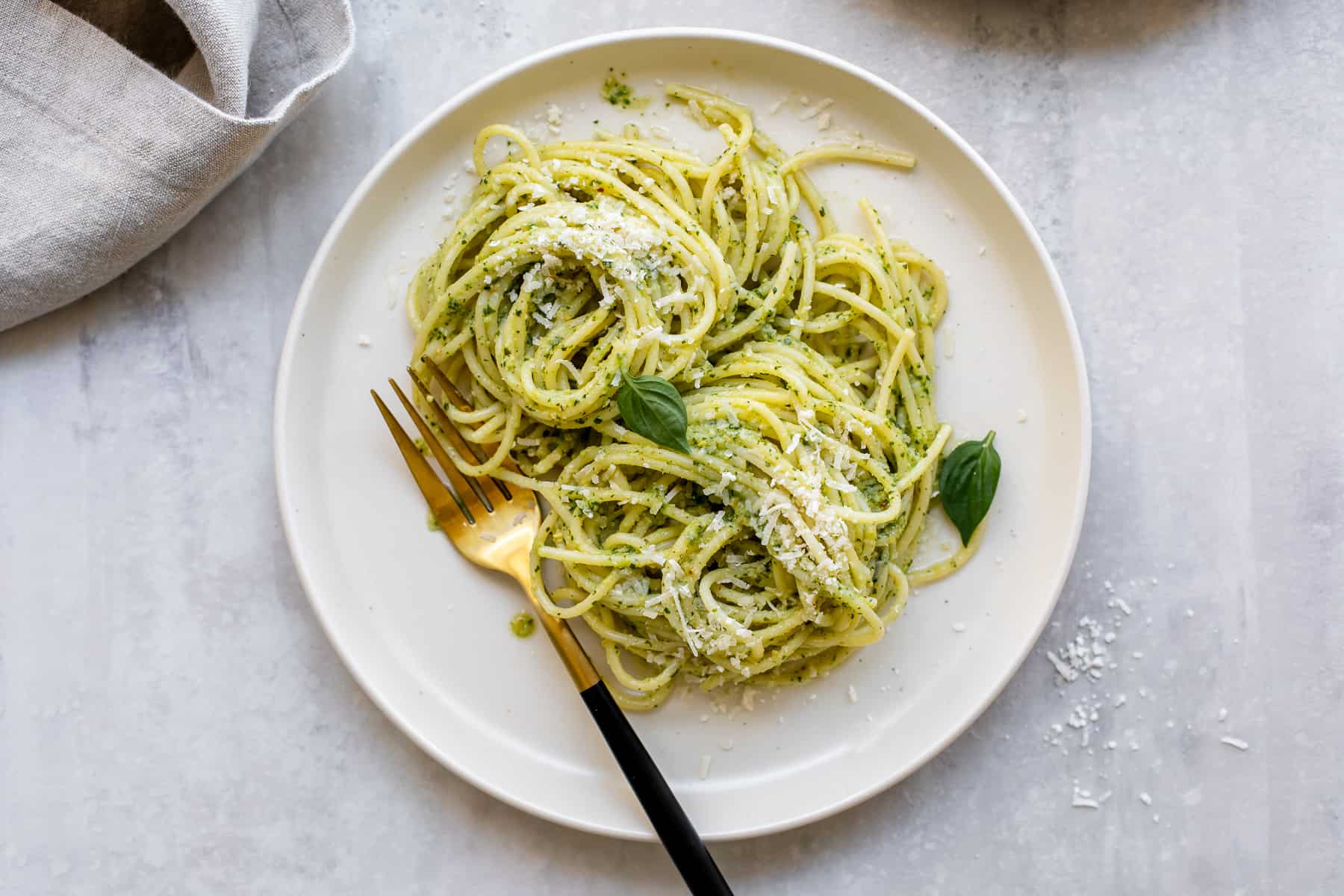 is føle symaskine 3-Ingredient Pesto Pasta - Little Broken