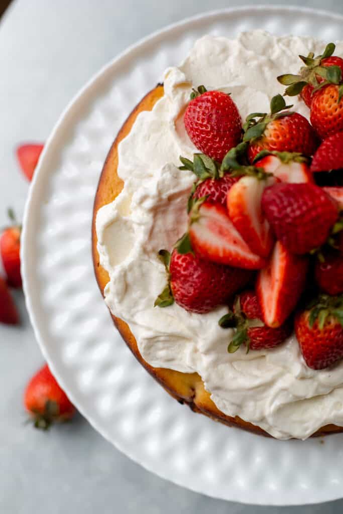 easy strawberry shortcake cake