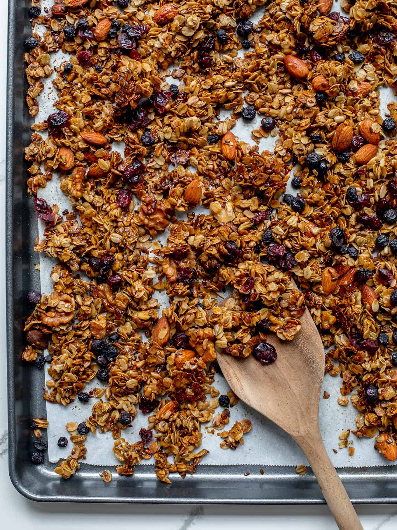 Crunchy Granola Recipe with Berries - Little Broken