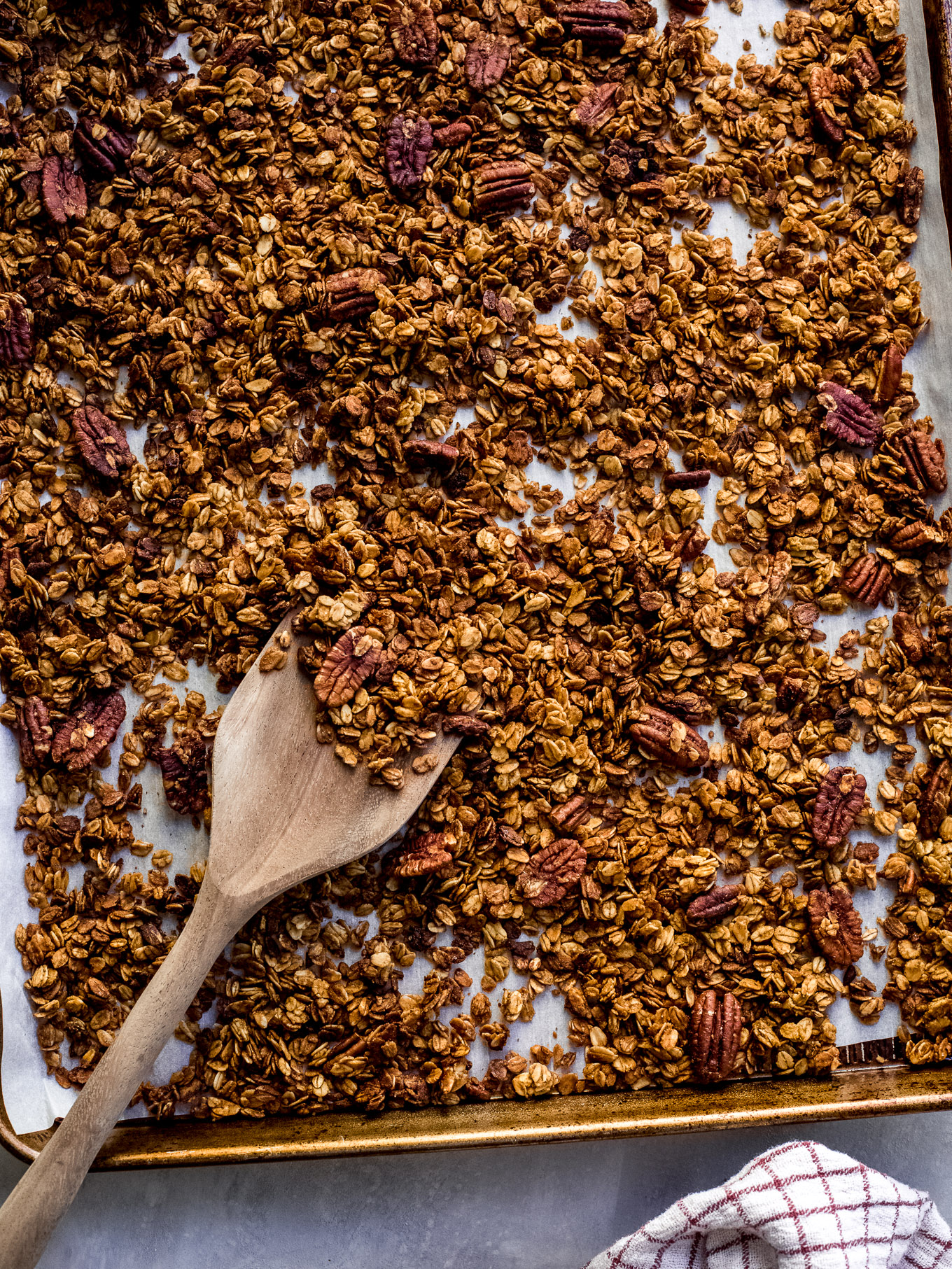 pumpkin pecan granola