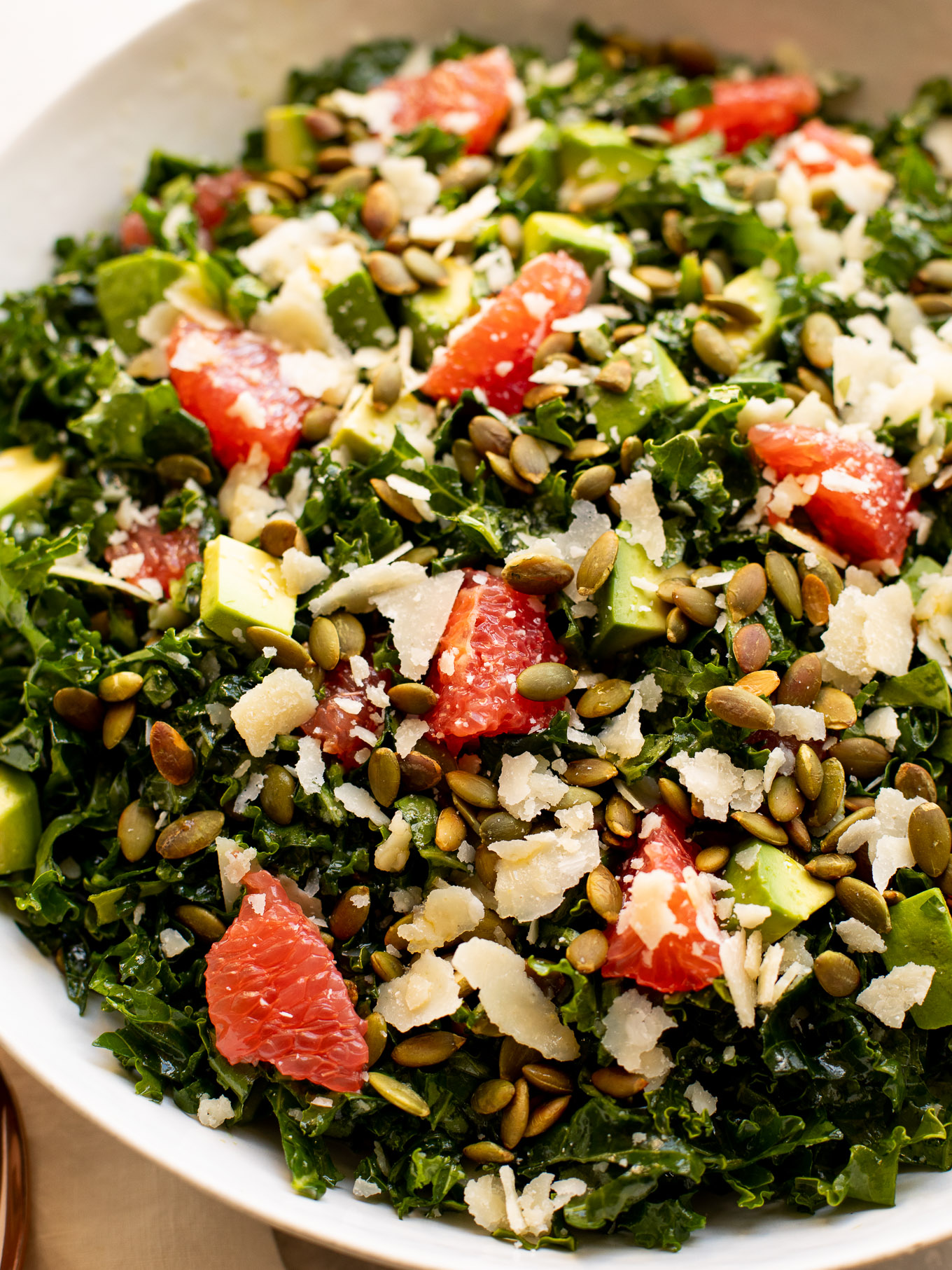 kale salad with grapefruit