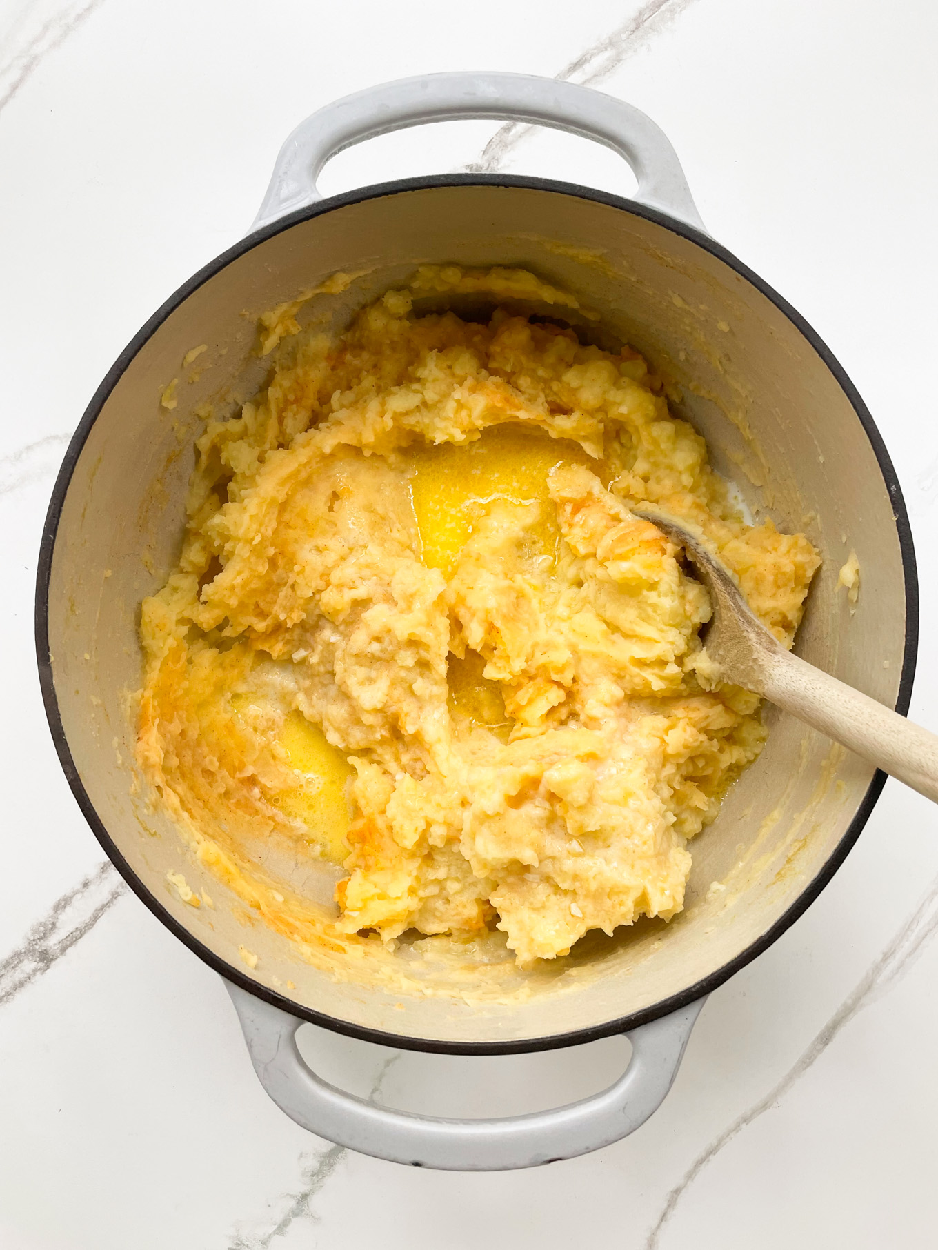 creamed potatoes in a pot.