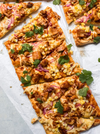 chicken bbq flatbread sliced.